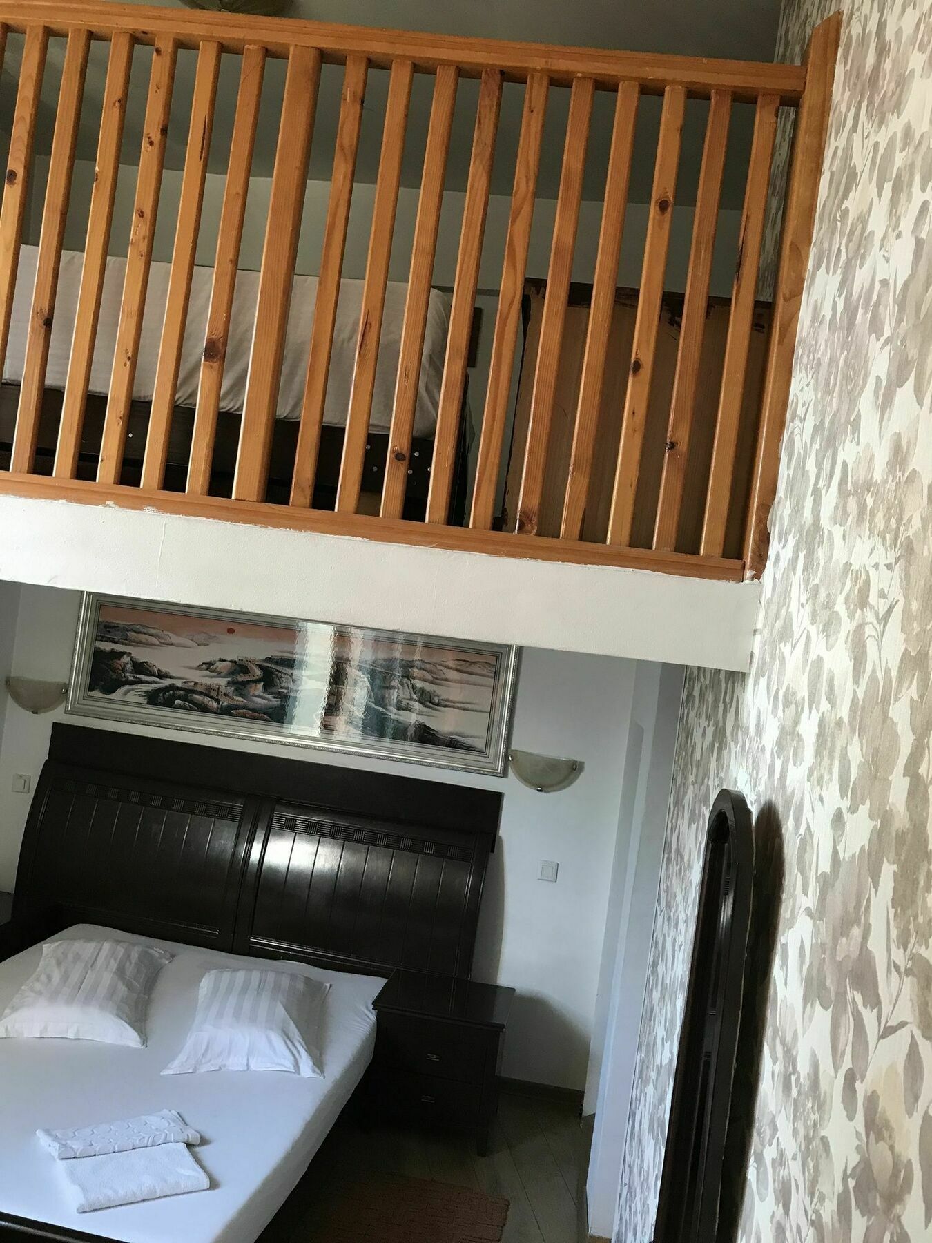 Hotel Funnytime Бухарест Экстерьер фото
